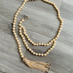 Vintage Chanel pearl necklace  / belt